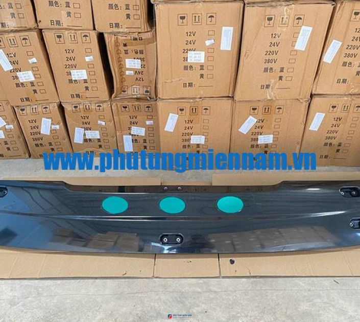 Chắn nắng xe Chenglong H7