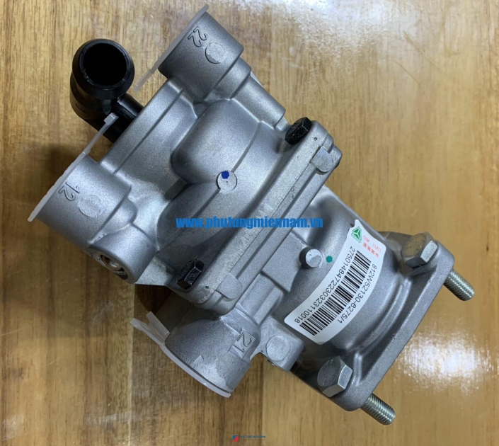 Tổng phanh chân T5G