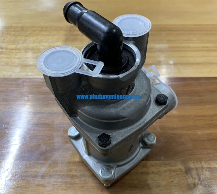 Tổng phanh chân T5G
