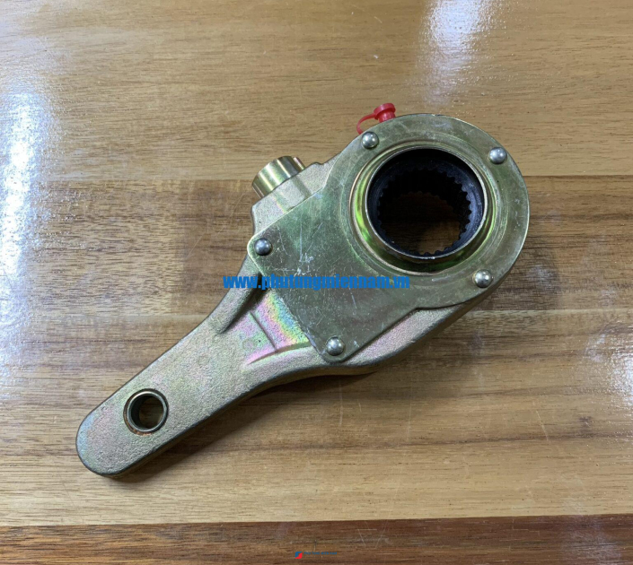 Cóc phanh cầu sau 28T (A7)