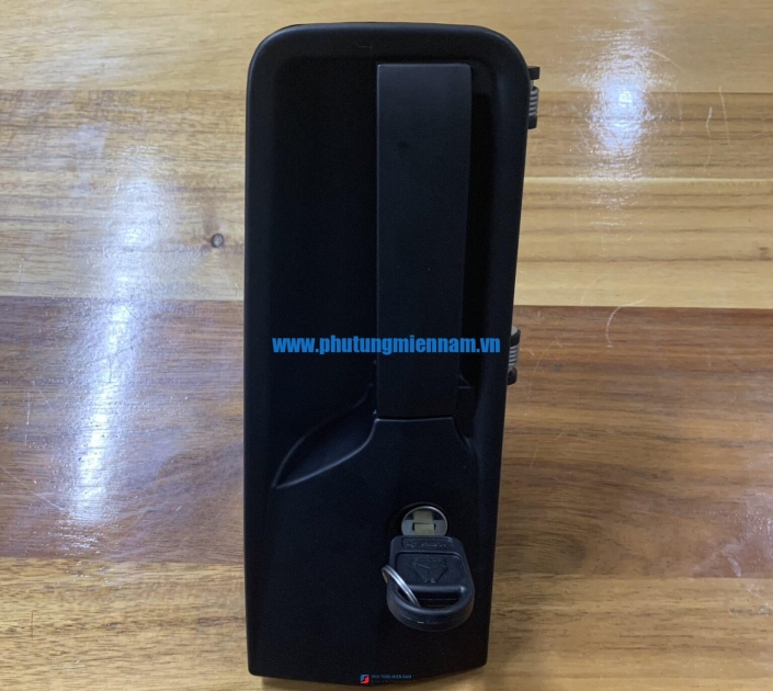 Tay mở cửa ngoài A7 – R