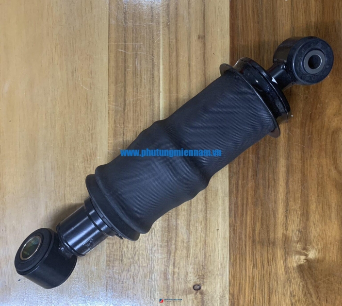Bóng hơi trước cabin howo max