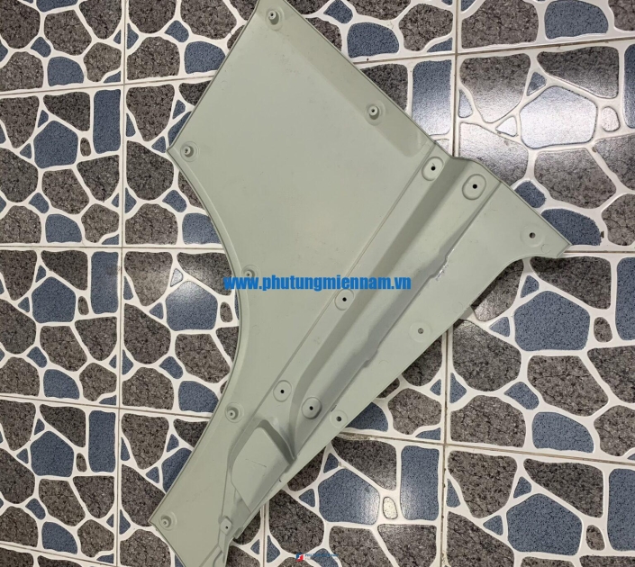 Ốp cửa ngoài bên R